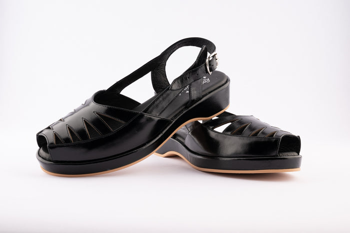 Hepburn - Shiny Black Leather