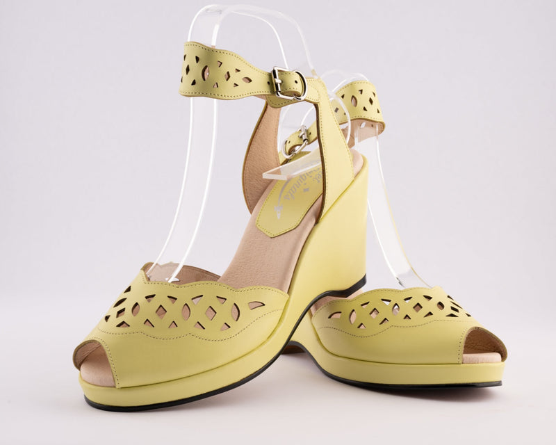 Sophia - Pale Yellow Leather